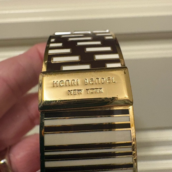 Henri Bendel Brown and White Striped Bracelet - Picture 5 of 9